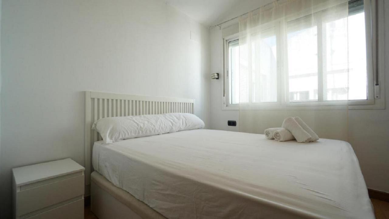 Duplex Puerta Carmona - Kainga Homes セビリア エクステリア 写真
