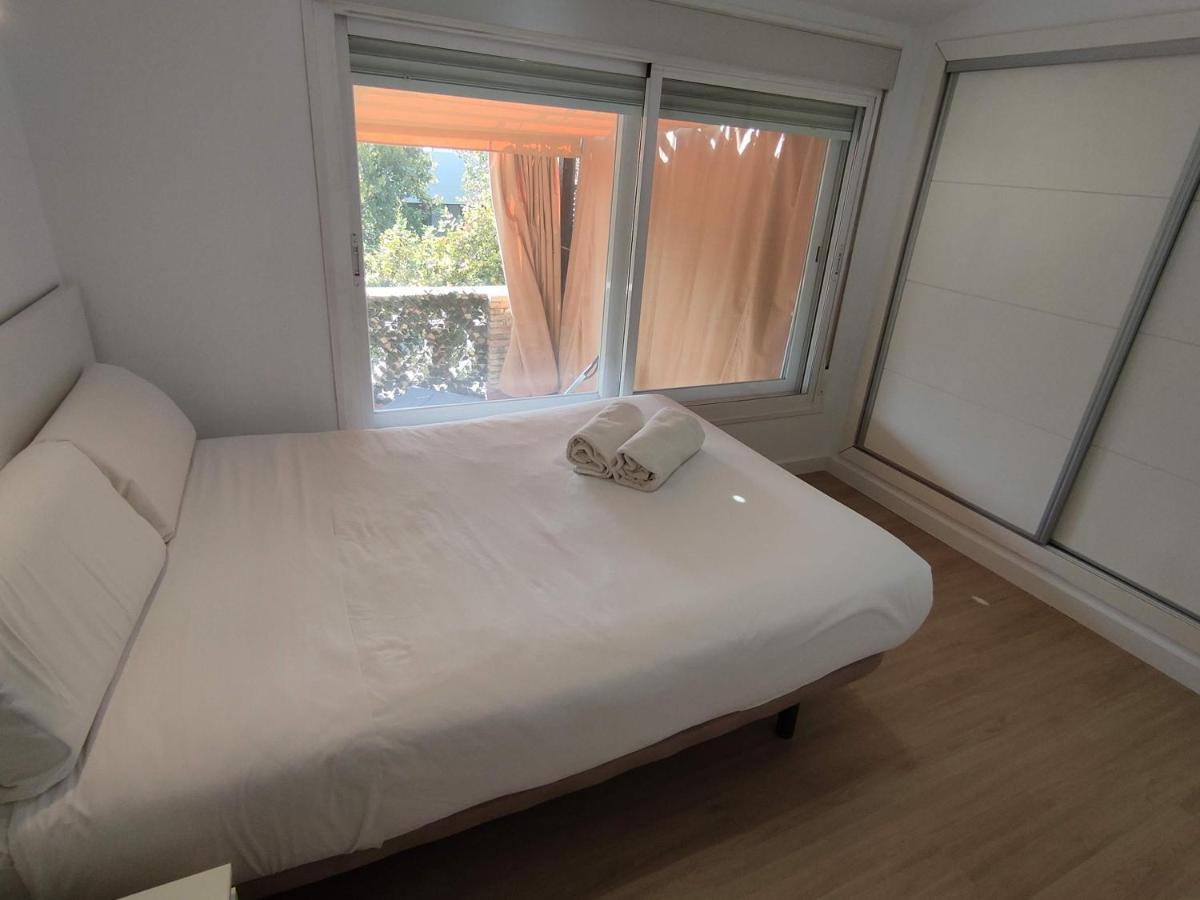 Duplex Puerta Carmona - Kainga Homes セビリア エクステリア 写真